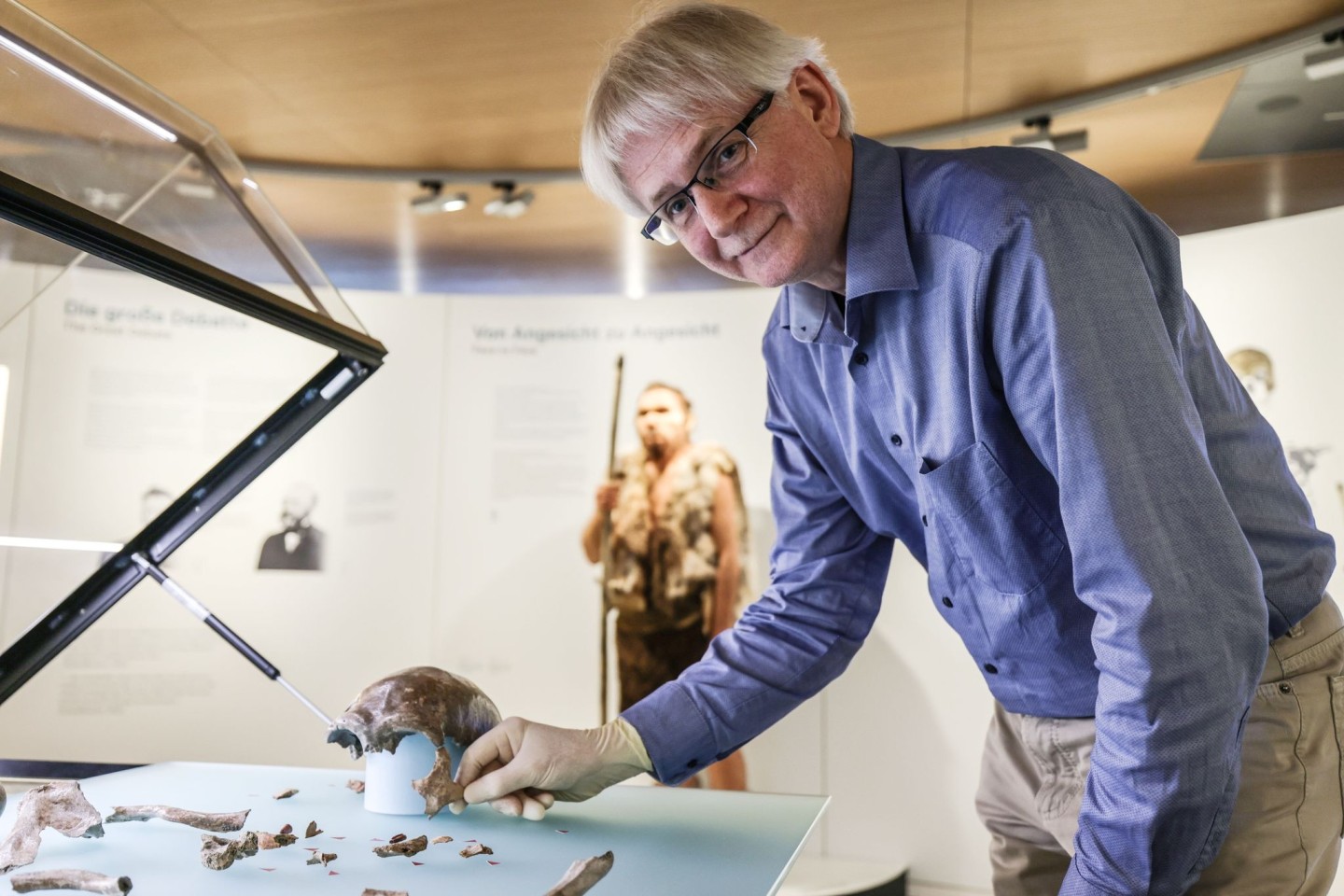 Ralf W. Schmitz hat sich sein ganzes Forscherleben mit dem Neandertaler beschäftigt, der 1856 im Neandertal bei Düsseldorf entdeckt wurde.