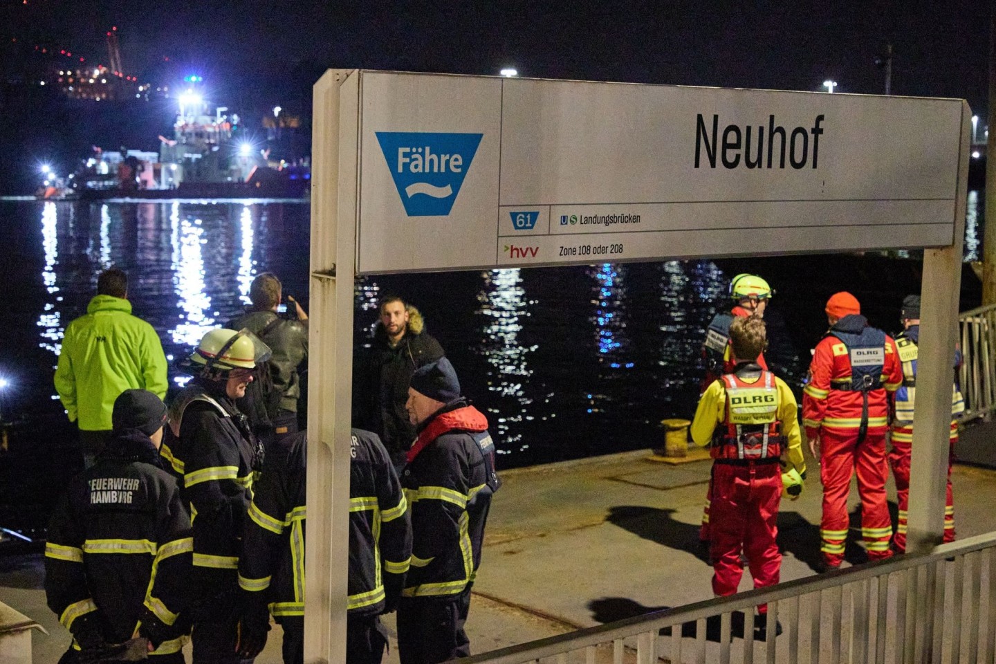 Die Einsatzkräfte hatten am Mittwoch gegen 22.00 Uhr die Suche nach dem Vermissten eingestellt.