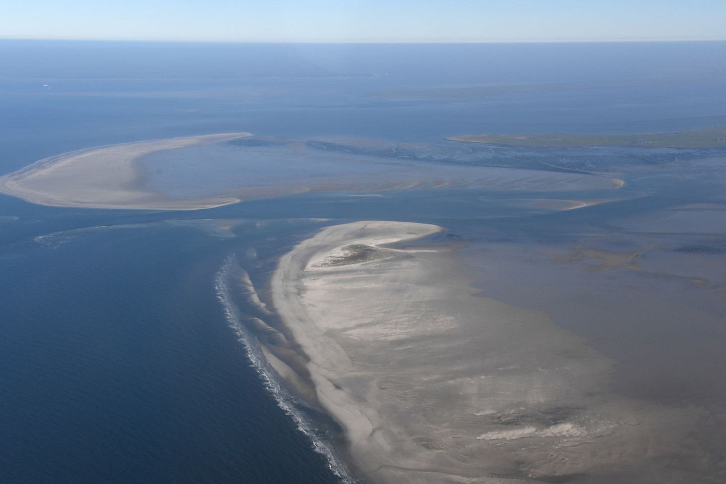 Die Unesco hat Deutschland und andere Länder für geplante oder bereits bestehende Aktivitäten und Infrastrukturprojekte im Weltnaturerbe Wattenmeer kritisiert. (Archivfoto)